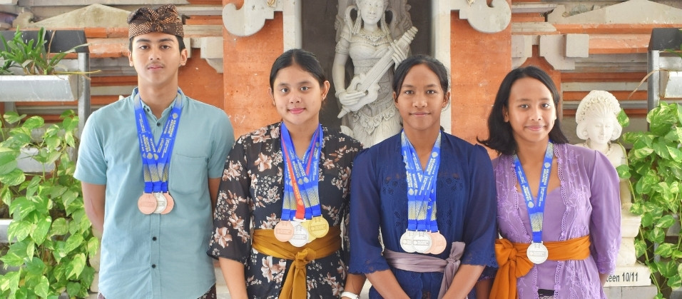 Siswa SMA Negeri 1 Denpasar Borong Medali di Festival Akuatik Indonesia (FAI) 2025