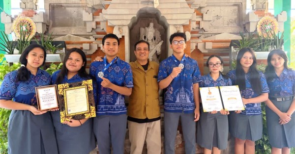 Inovasi Pangan Lansia Pasca-Stroke: Tim KISS Smansa Denpasar Raih Medali Perak dan Dua Penghargaan Spesial di JDIE 2026, Jepang!