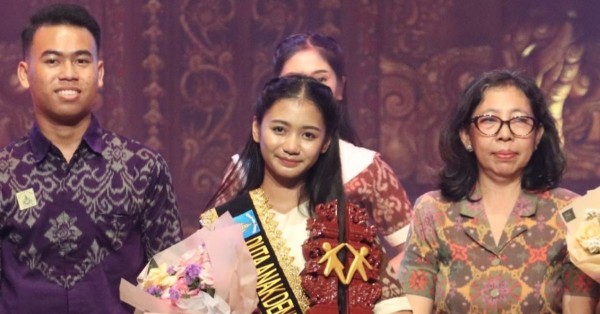 Sabet Dua Gelar di Gempita 2026, Amorina Clareta Harumkan Nama Smansa di Ajang Duta Anak Kota Denpasar