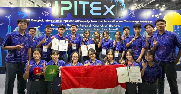 Siswa SMAN 1 Denpasar Borong Medali di Ajang Internasional IPITEx Bangkok 2026