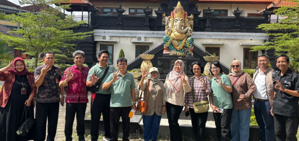 SMA Negeri 1 Denpasar Jadi Sorotan Monitoring PUPR: Wujudkan Pengelolaan Sampah Berkelanjutan dengan Inovasi dan Peran Aktif Siswa!